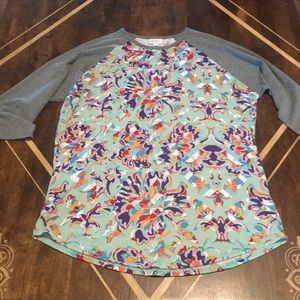 XL Lularoe Randy tee